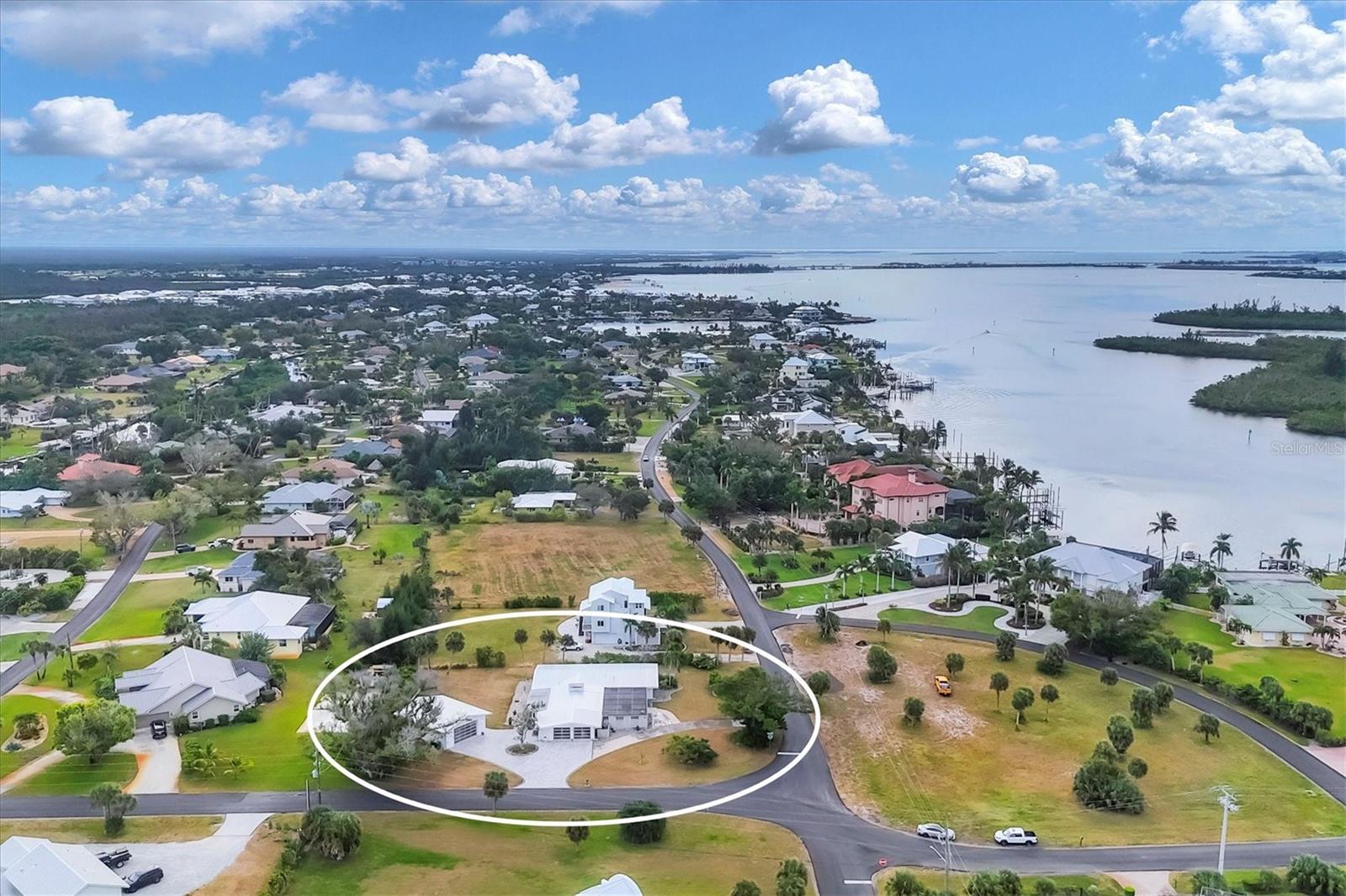 Image 38 of 45 For 45 Cape Haze Drive