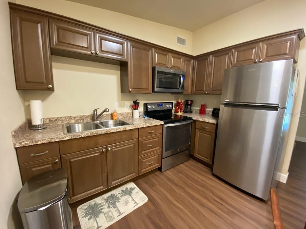 Image 12 of 29 For 394 Spring Lake Boulevard Nw B