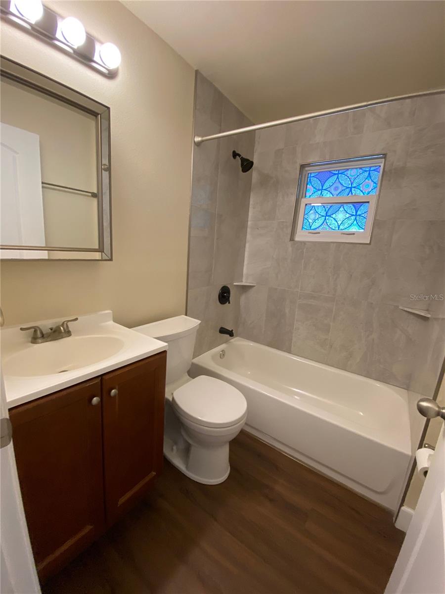 Image 18 of 29 For 394 Spring Lake Boulevard Nw B