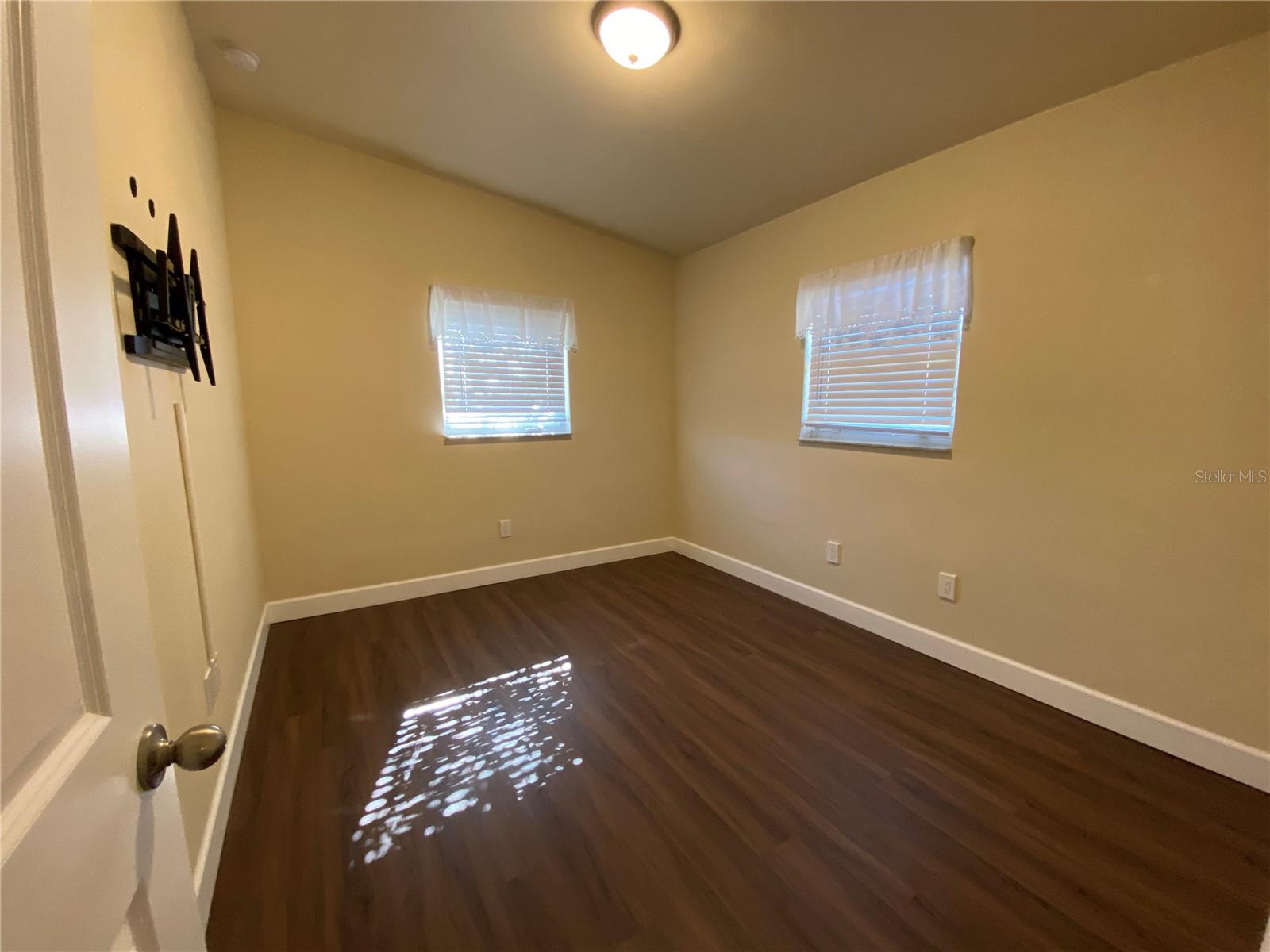 Image 20 of 29 For 394 Spring Lake Boulevard Nw B