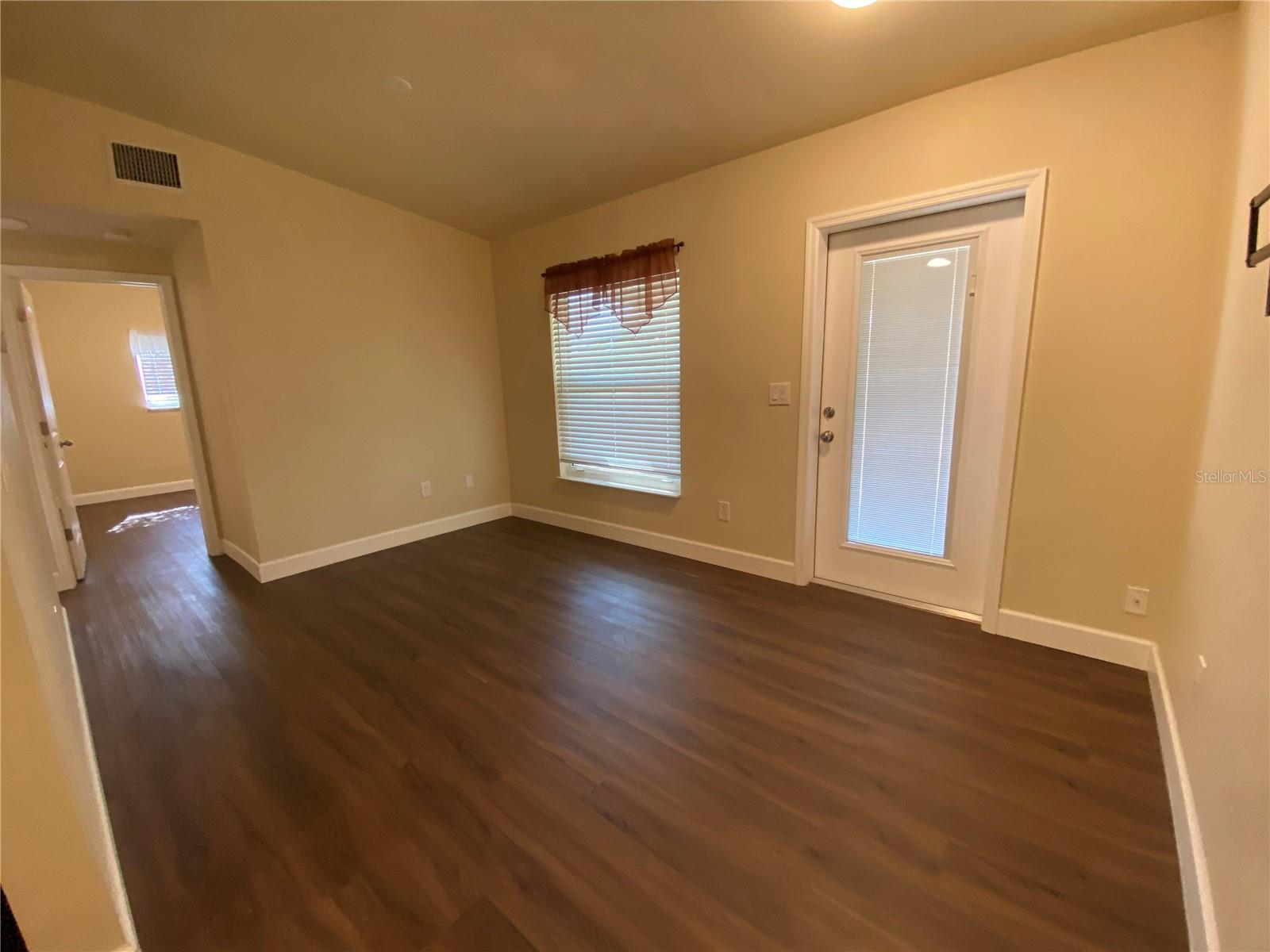 Image 21 of 29 For 394 Spring Lake Boulevard Nw B