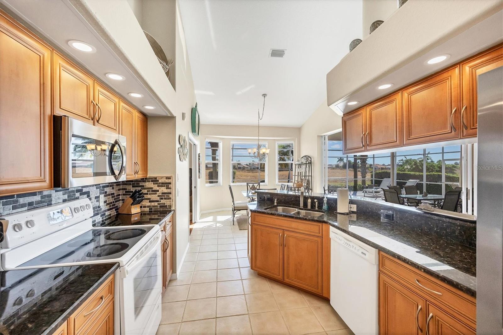 Image 12 of 41 For 2864 Phoenix Palm Terrace