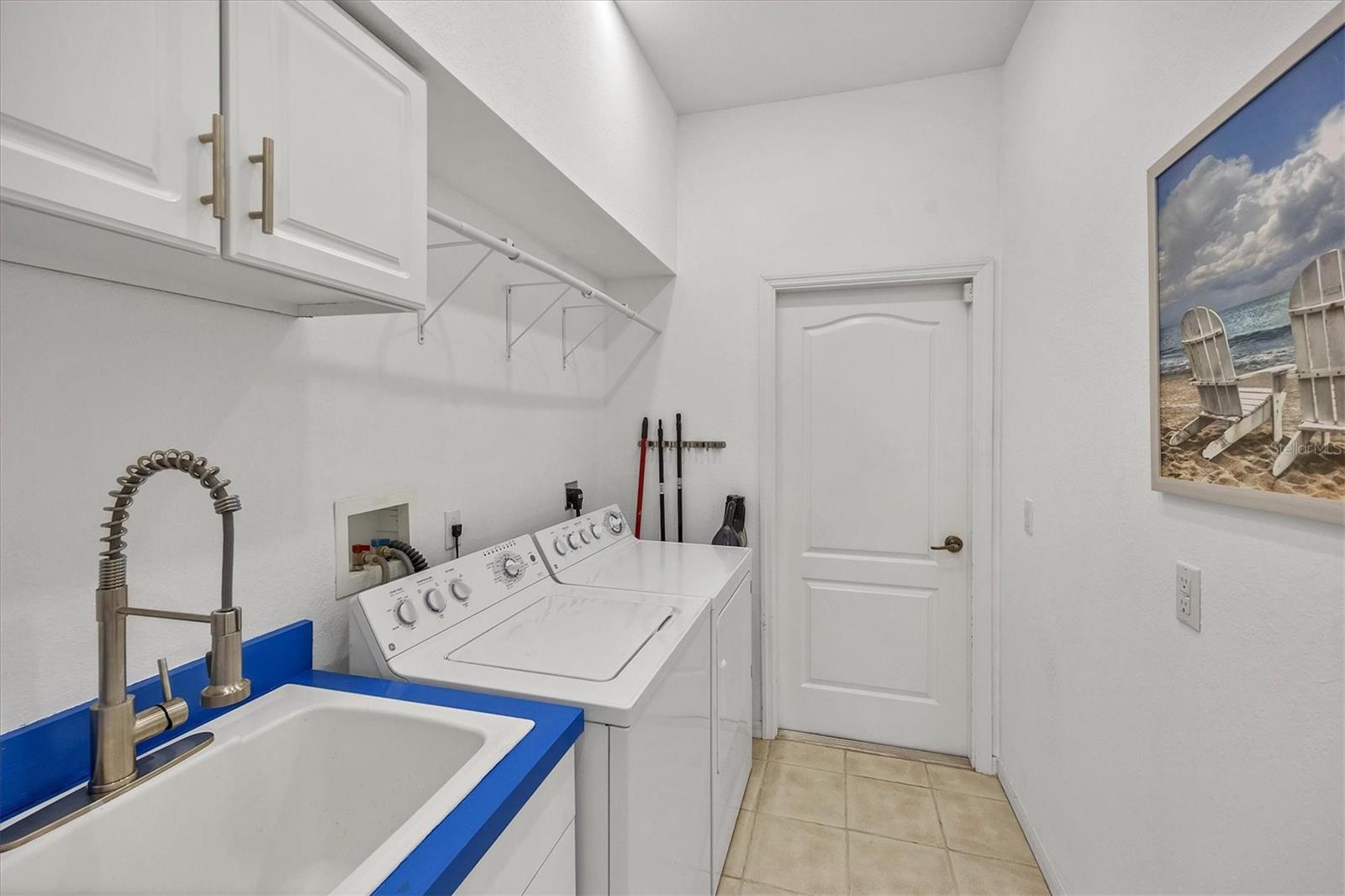 Image 24 of 41 For 2864 Phoenix Palm Terrace