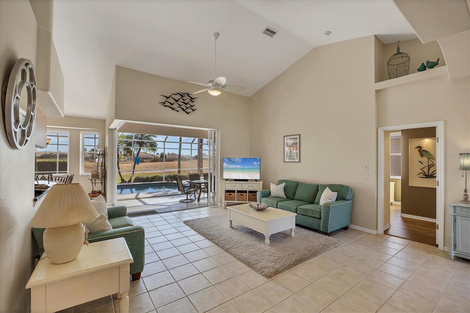 Image 7 of 41 For 2864 Phoenix Palm Terrace