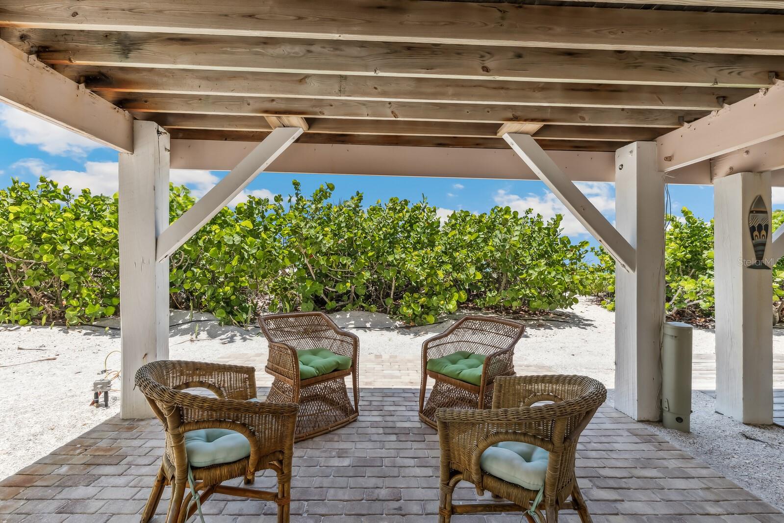 Image 13 of 21 For 290 Gulf Boulevard 14