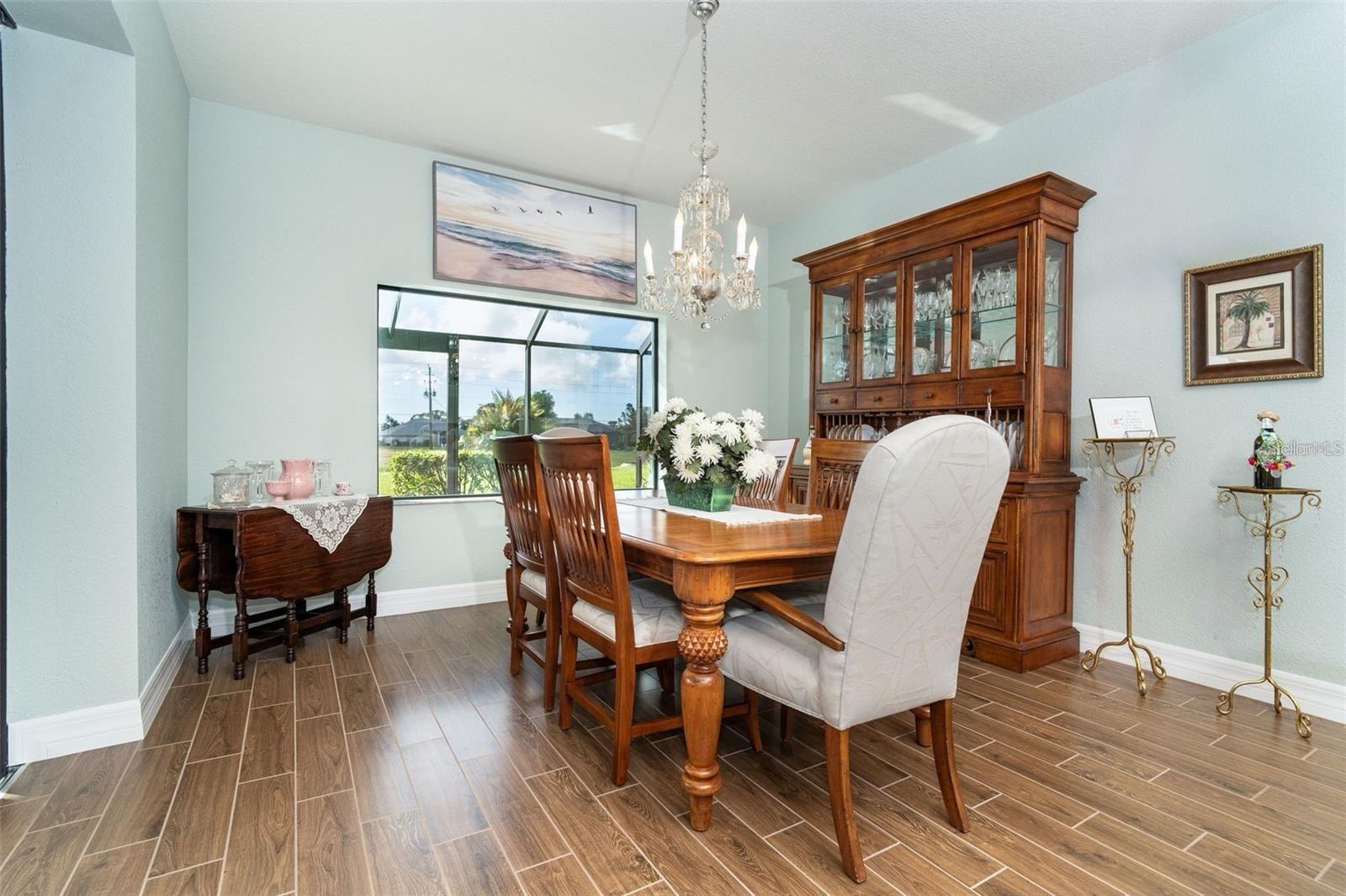 Image 24 of 54 For 592 Boundary Boulevard