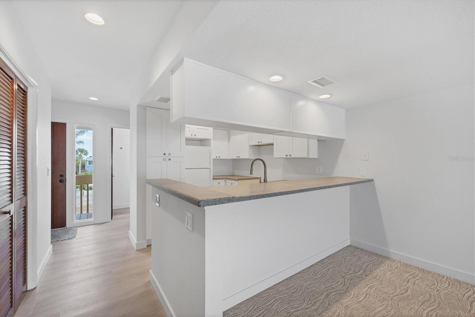 Image 32 of 61 For 301 Gulf Boulevard 11 & 12