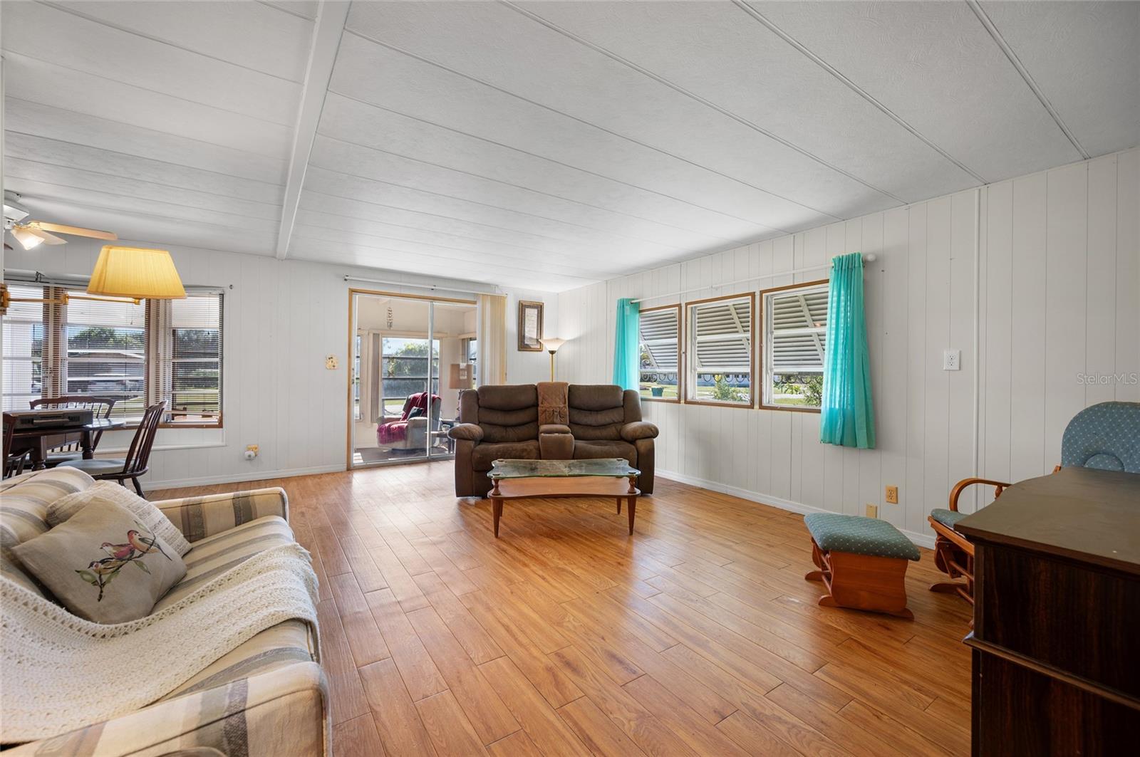 Image 5 of 35 For 2070 Essence Avenue