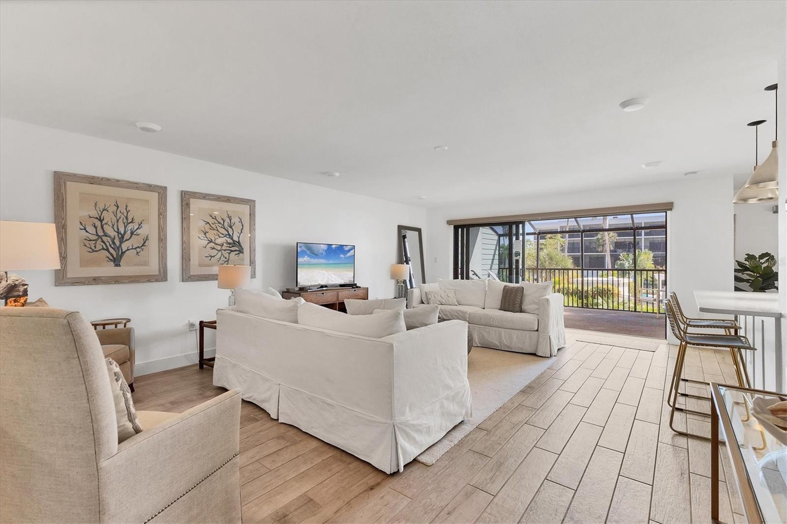 Image 5 of 35 For 5700 Gulf Shores Drive C143