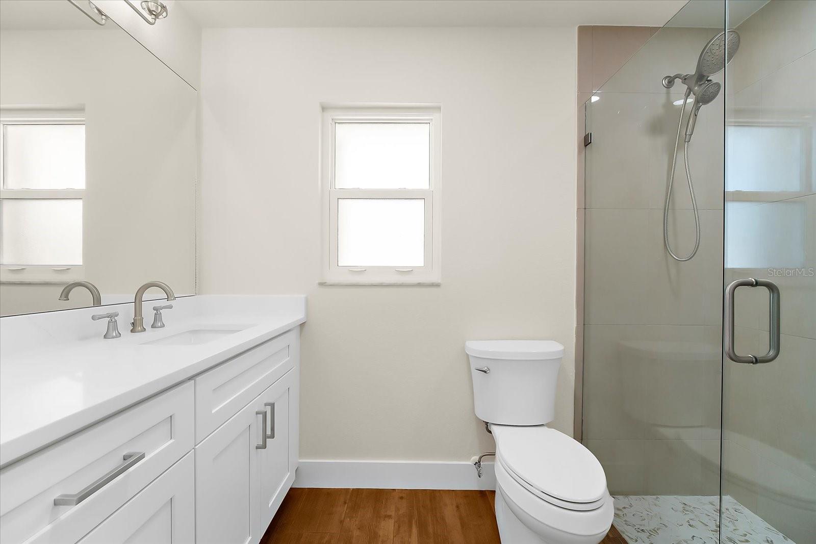 Listing photo id 15 for 1460 Deer Creek Drive