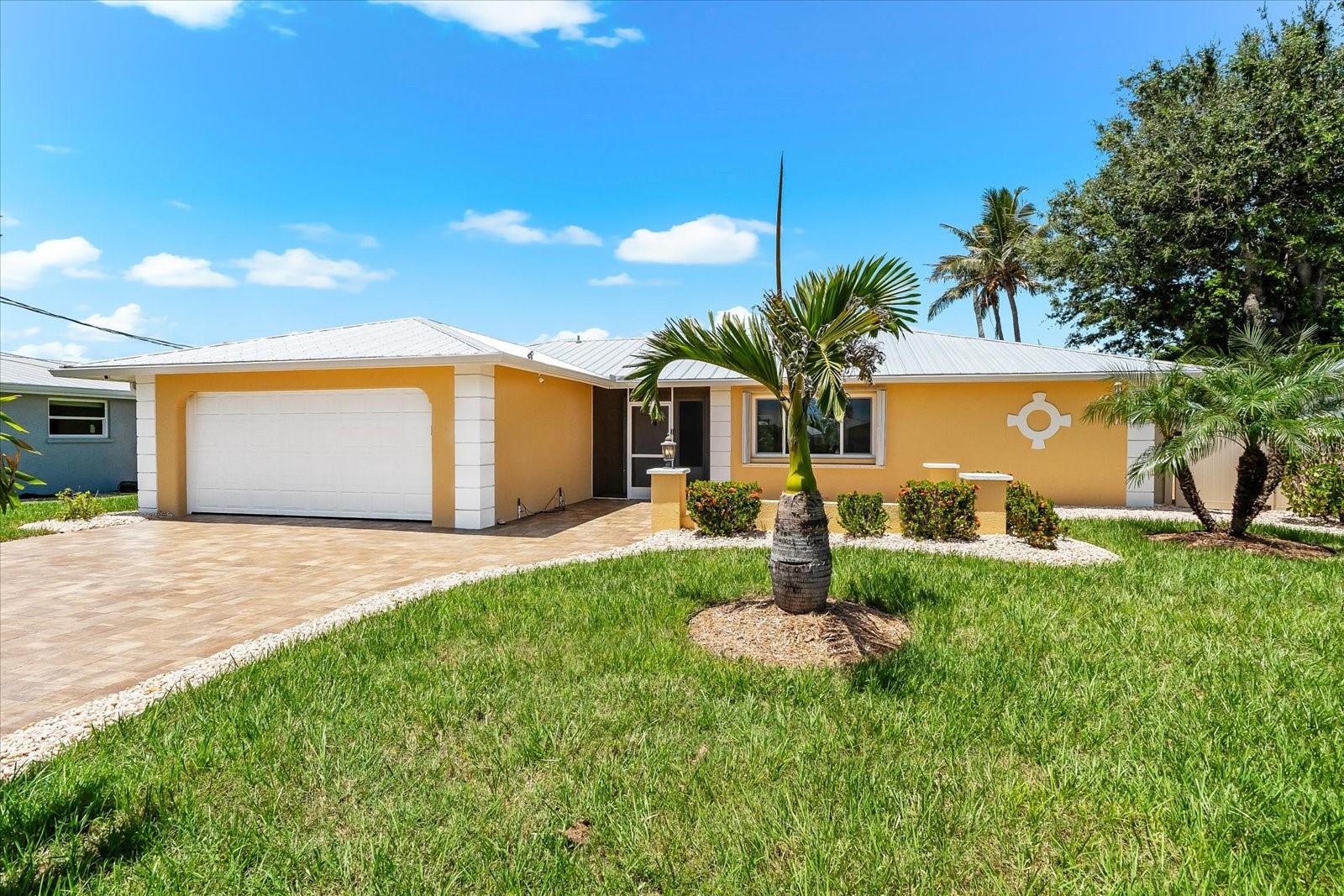 Listing photo id 0 for 1460 Deer Creek Drive