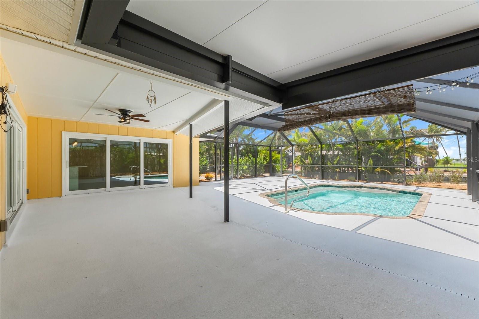 Listing photo id 23 for 1460 Deer Creek Drive