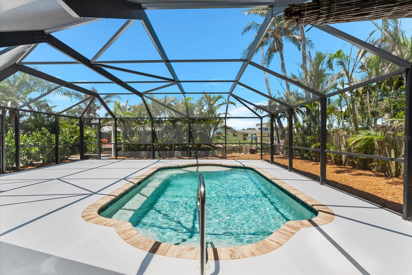 Listing photo id 24 for 1460 Deer Creek Drive