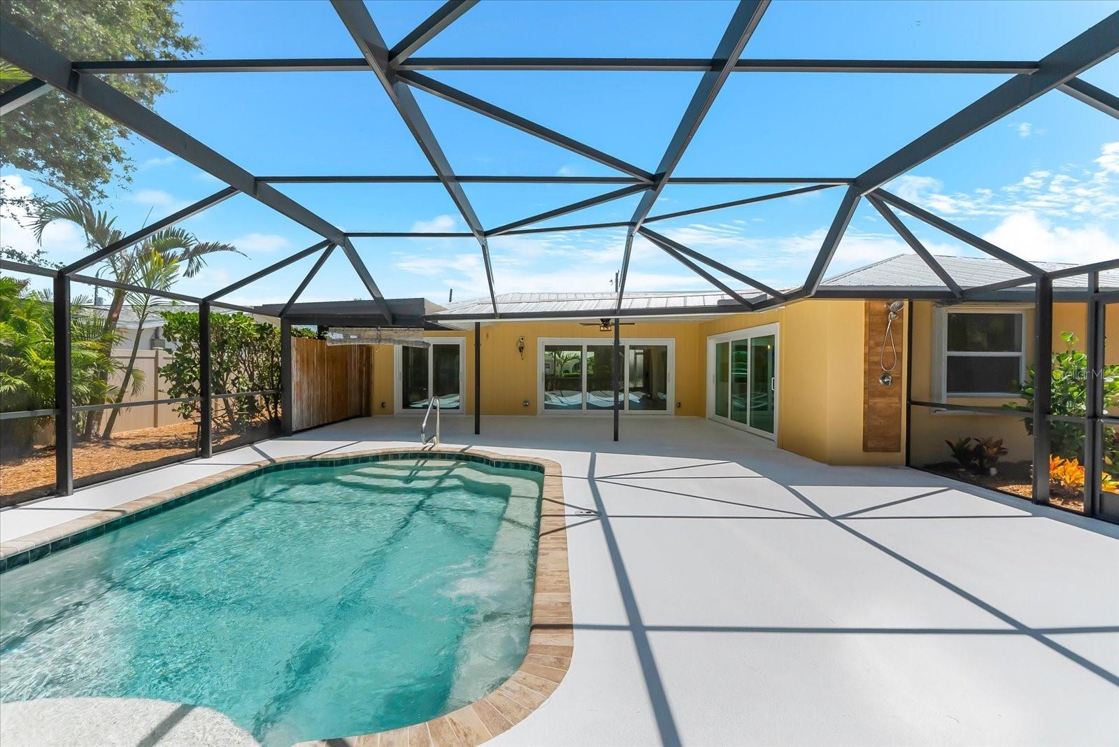 Listing photo id 25 for 1460 Deer Creek Drive