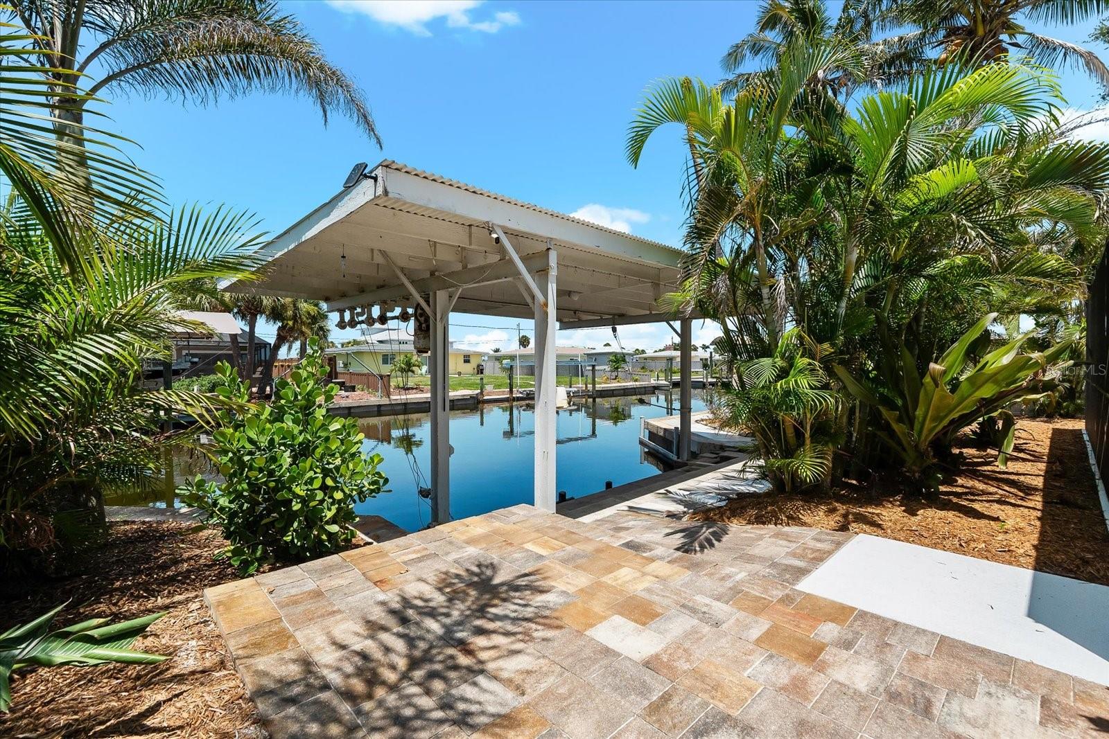 Listing photo id 29 for 1460 Deer Creek Drive