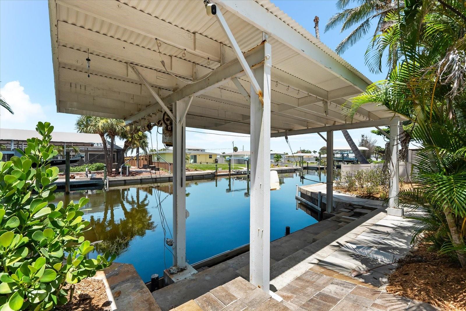 Listing photo id 30 for 1460 Deer Creek Drive