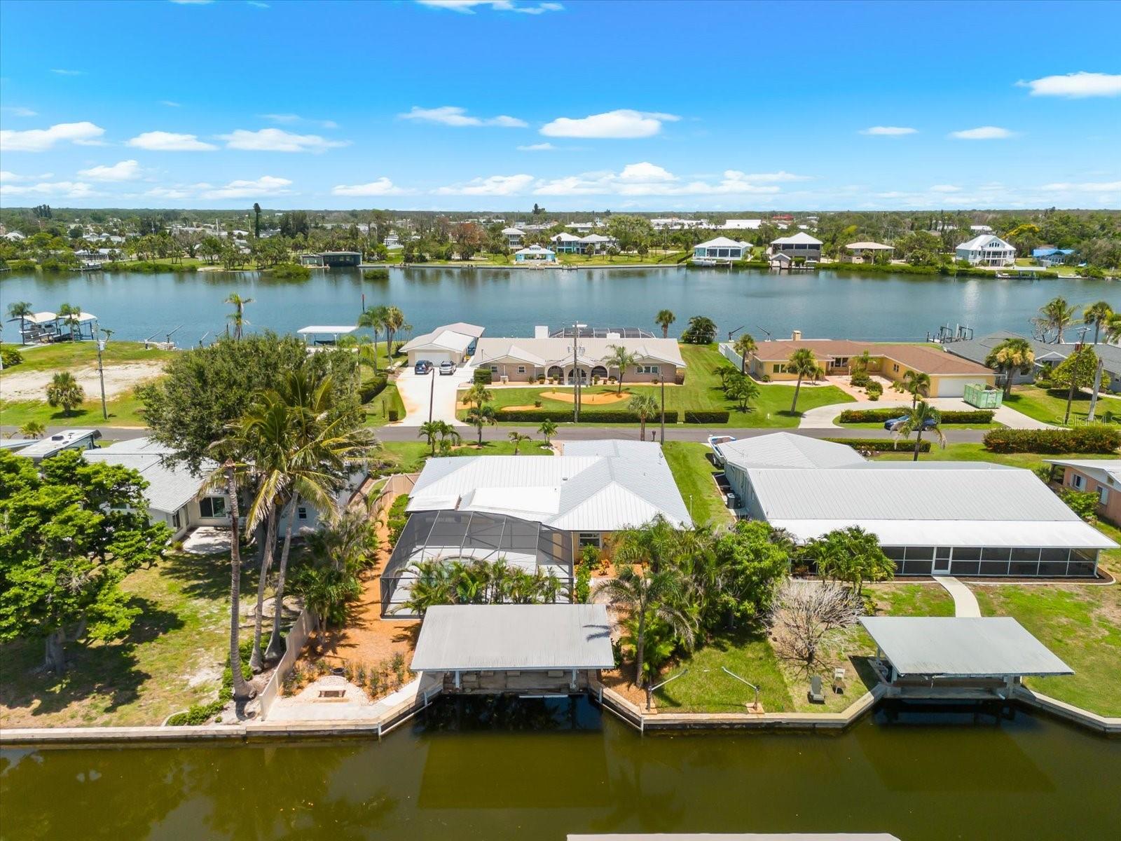 Listing photo id 36 for 1460 Deer Creek Drive