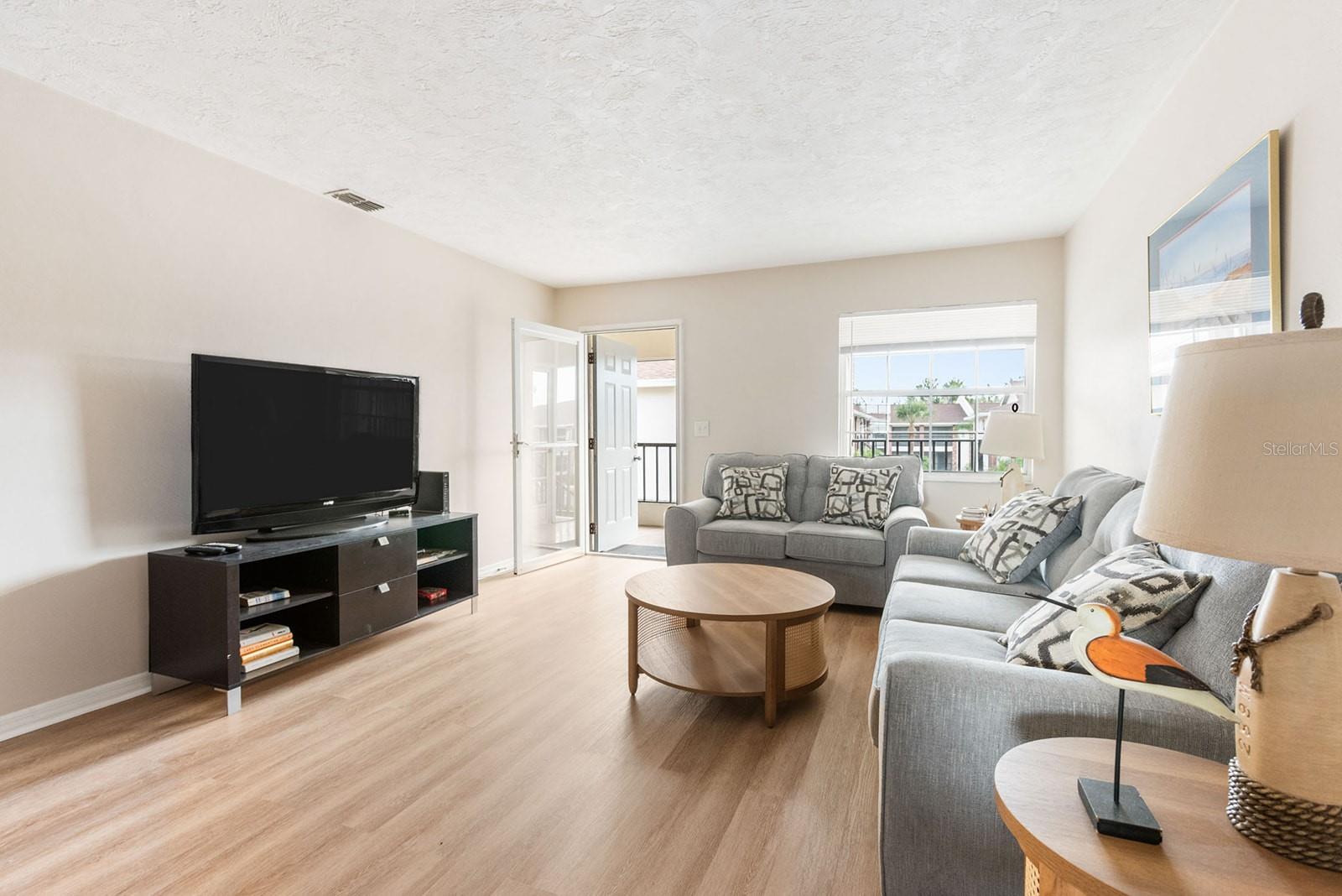 Image 10 of 58 For 1531 Placida Road 1-204