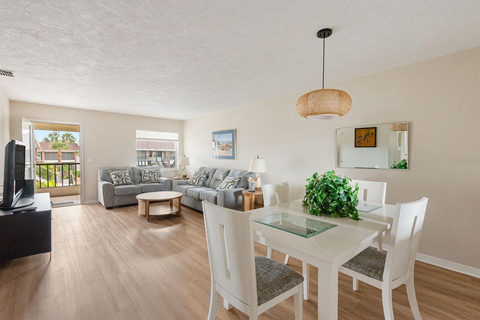 Image 13 of 58 For 1531 Placida Road 1-204