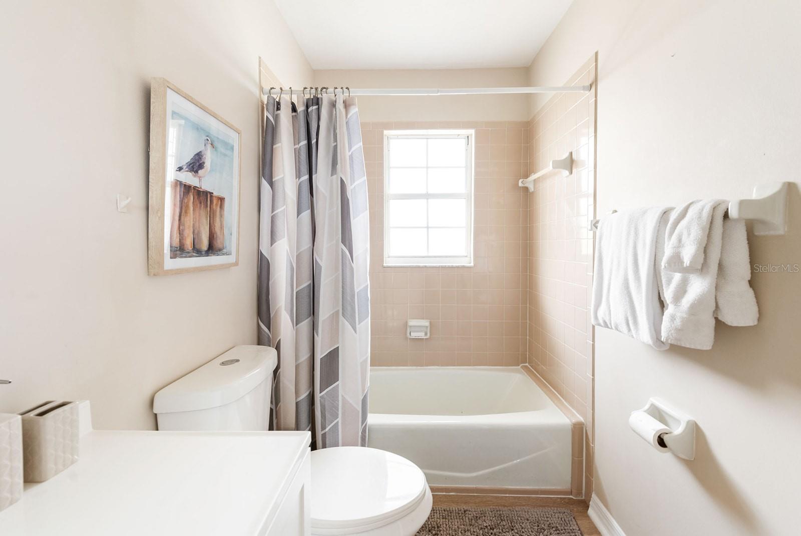 Image 31 of 58 For 1531 Placida Road 1-204