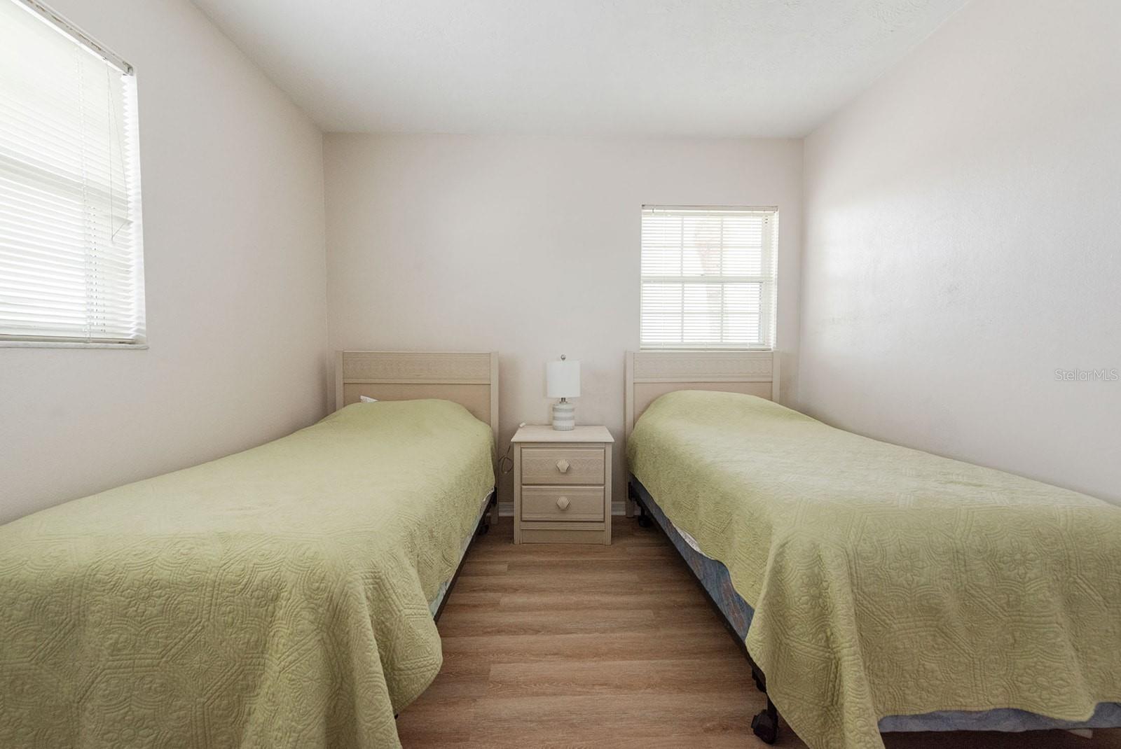 Image 33 of 58 For 1531 Placida Road 1-204