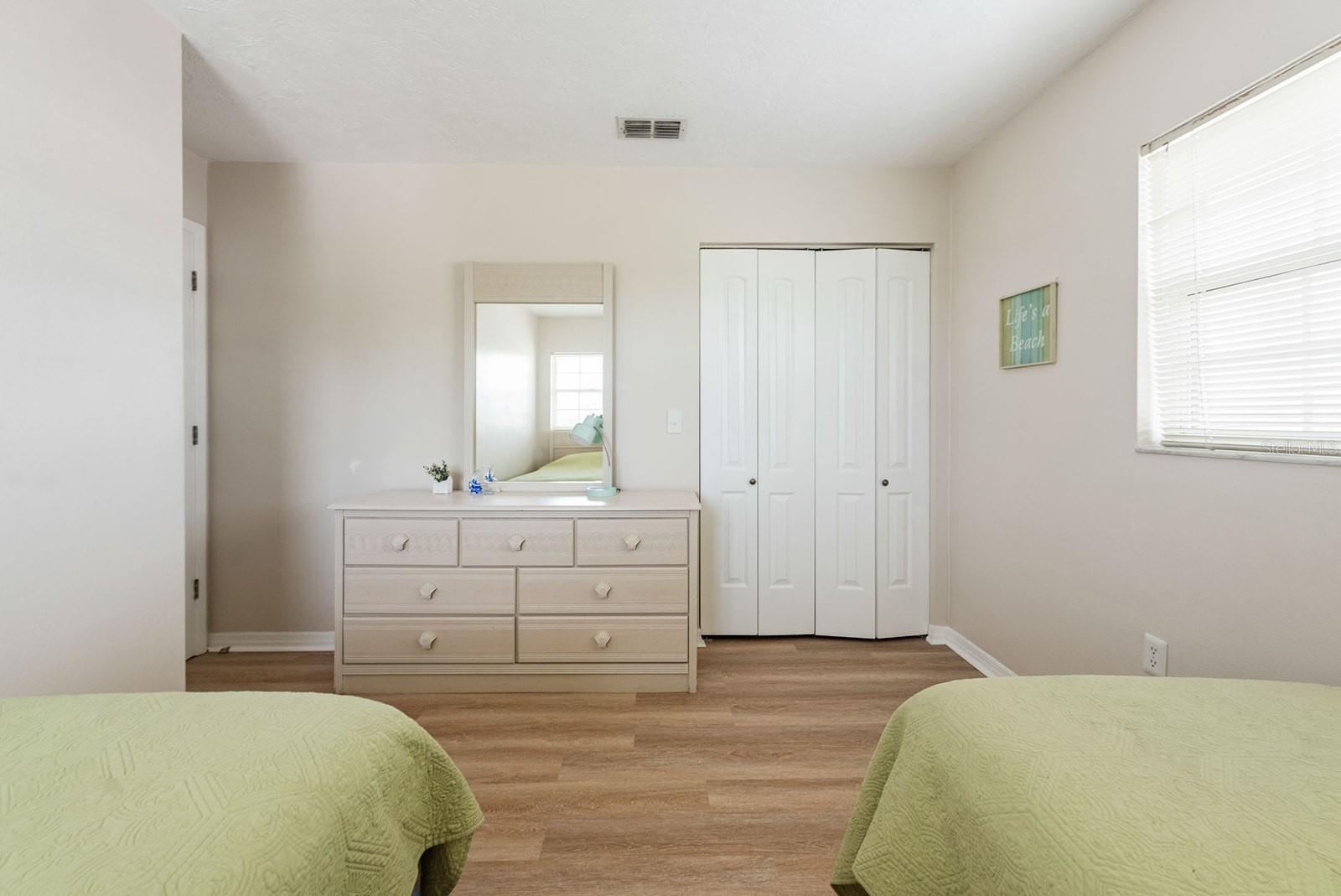 Image 34 of 58 For 1531 Placida Road 1-204