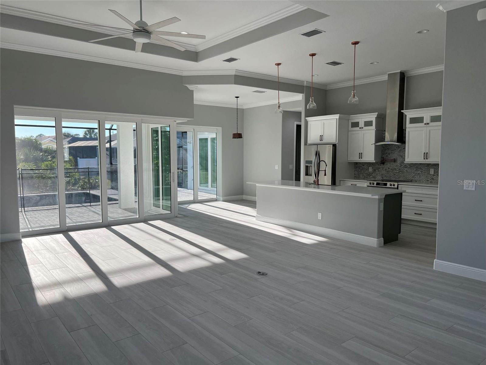 Image 10 of 49 For 750 Rotonda Circle