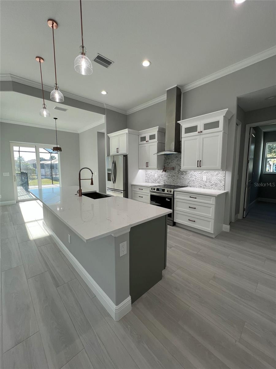 Image 12 of 49 For 750 Rotonda Circle