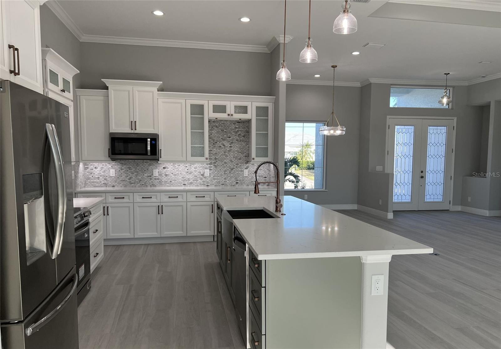 Image 15 of 49 For 750 Rotonda Circle