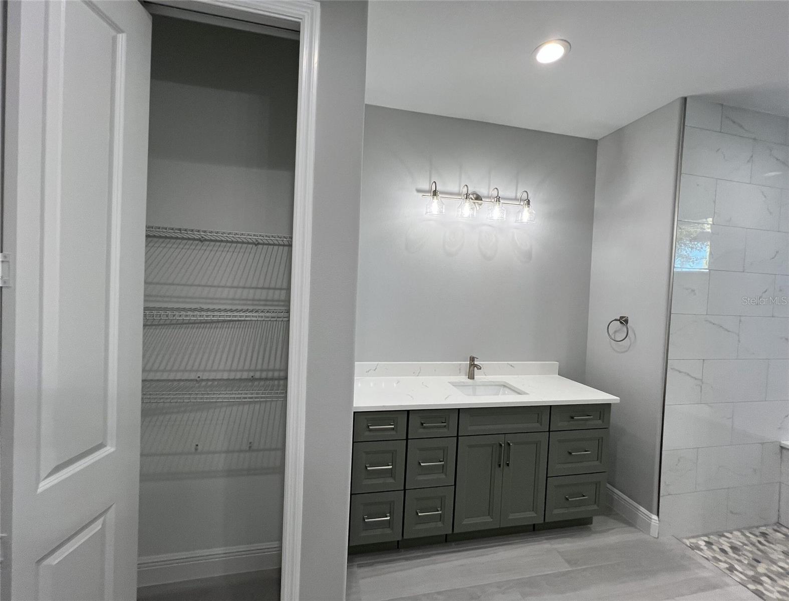 Image 26 of 49 For 750 Rotonda Circle