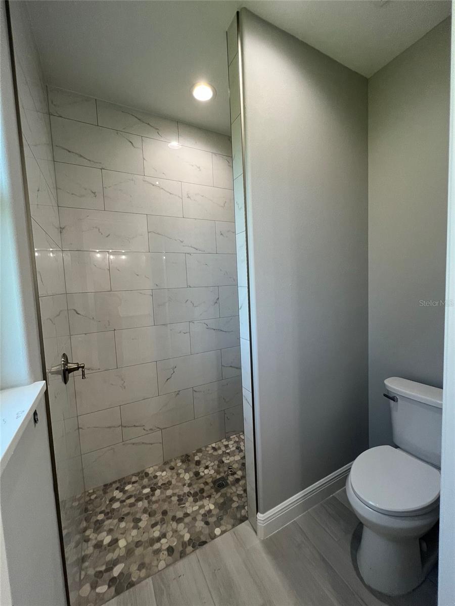 Image 39 of 49 For 750 Rotonda Circle