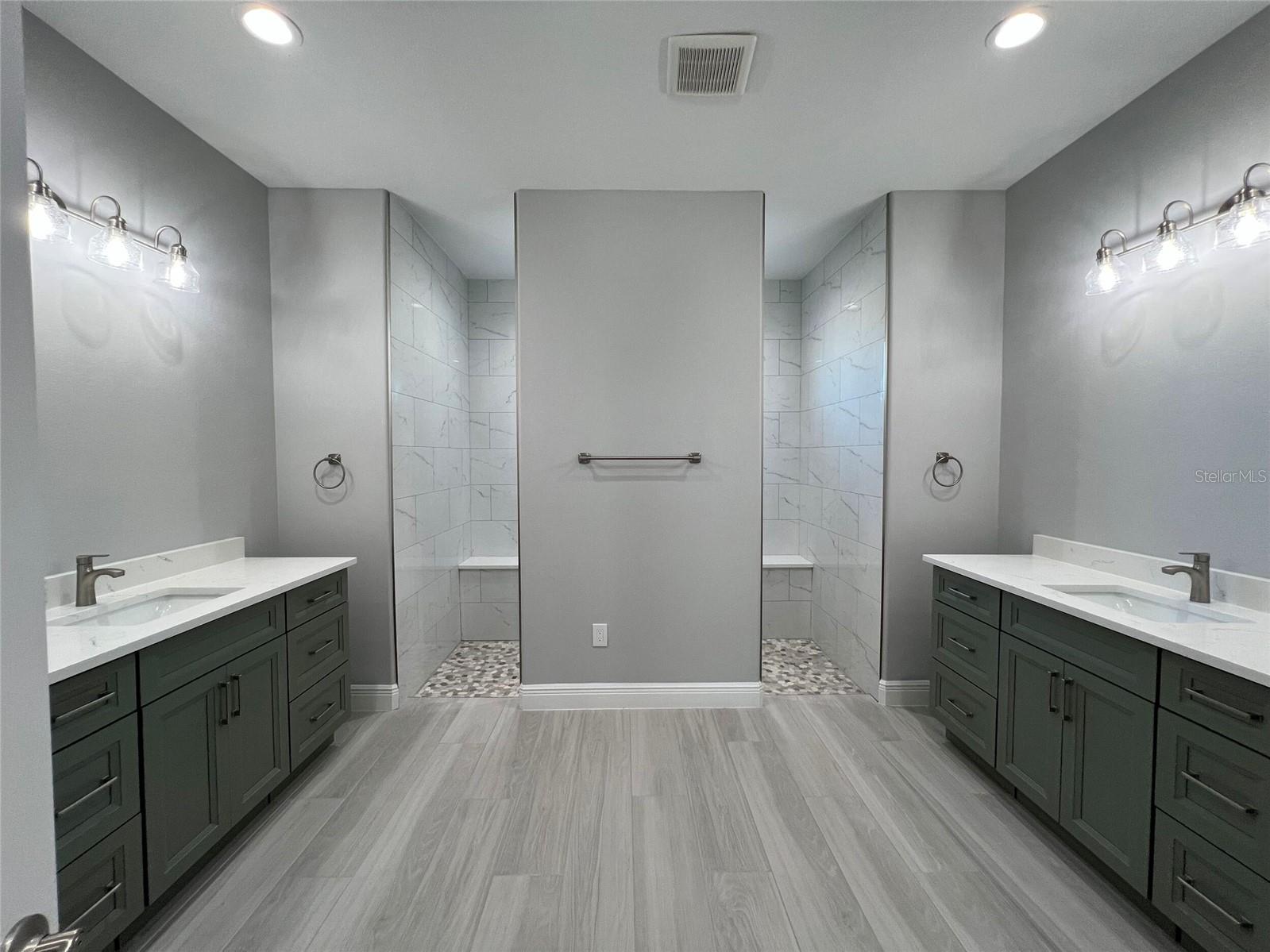 Image 4 of 49 For 750 Rotonda Circle