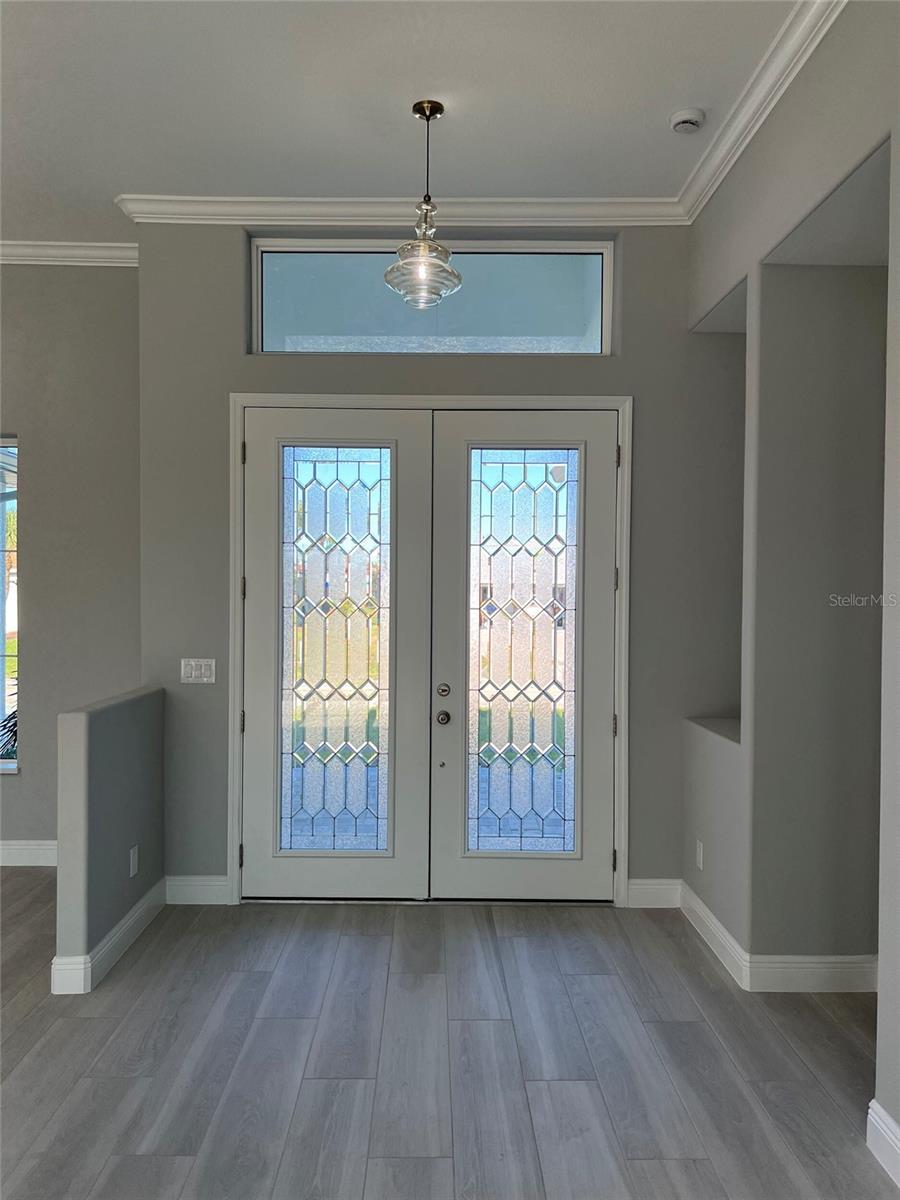 Image 8 of 49 For 750 Rotonda Circle