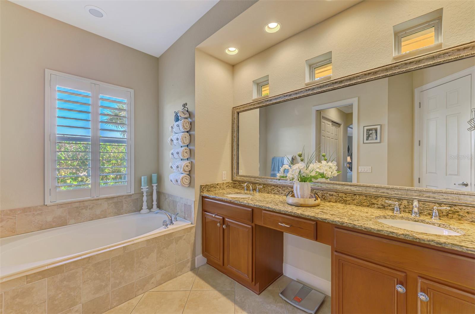 Image 41 of 96 For 13065 Cedar Creek Drive