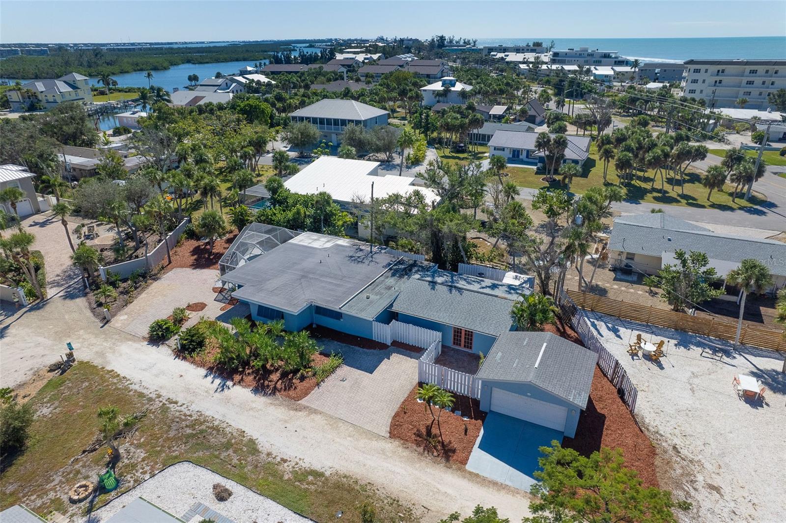 Image 2 of 58 For 2835 Beach Road A