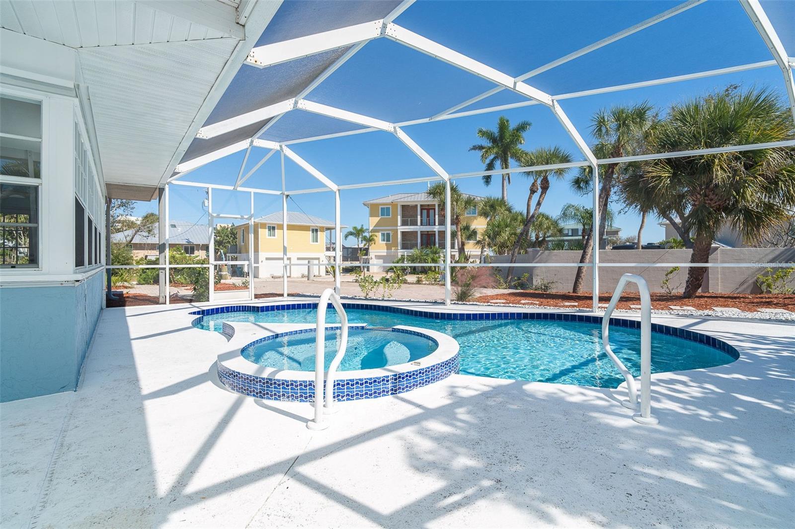 Image 32 of 58 For 2835 Beach Road A