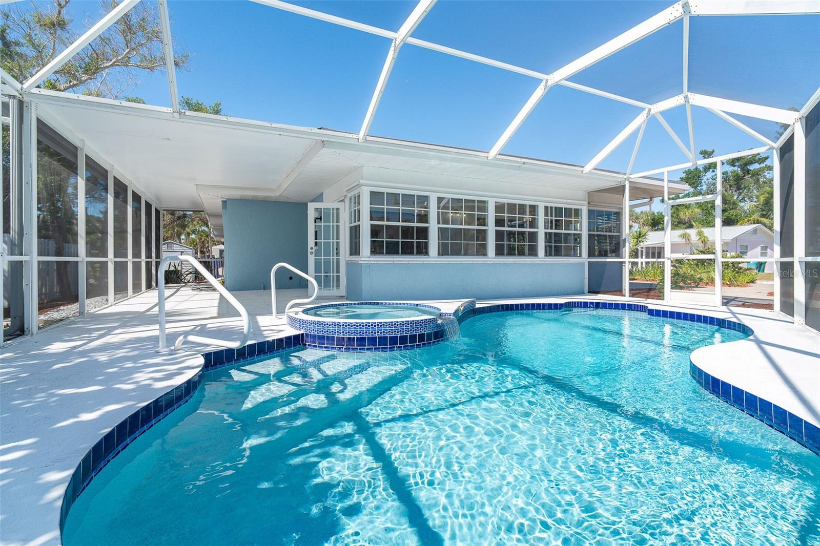 Image 34 of 58 For 2835 Beach Road A