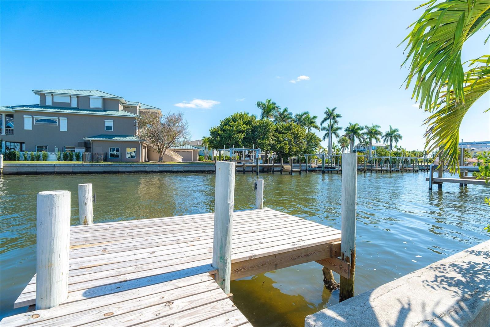 Image 52 of 58 For 2835 Beach Road A