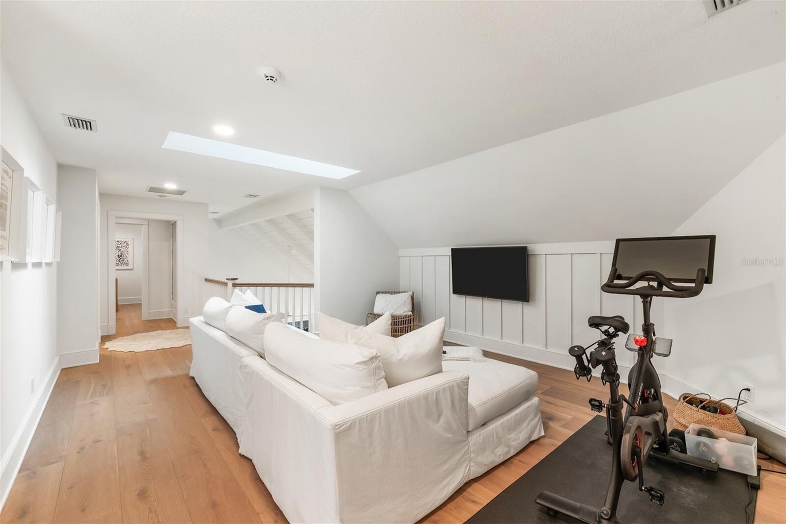 Image 27 of 41 For 100 Carrick Bend Lane