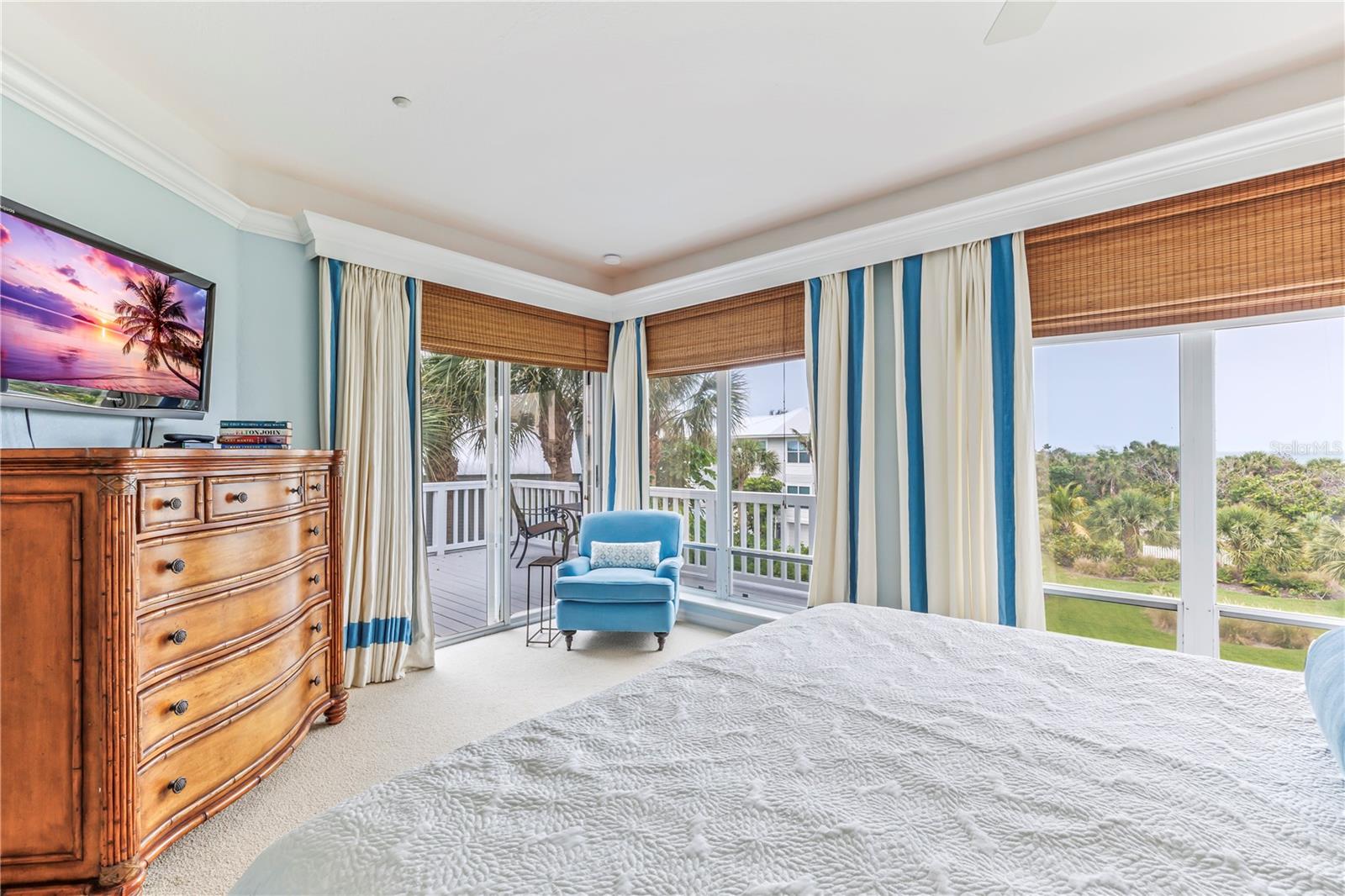 Image 13 of 36 For 776 Beach View Drive