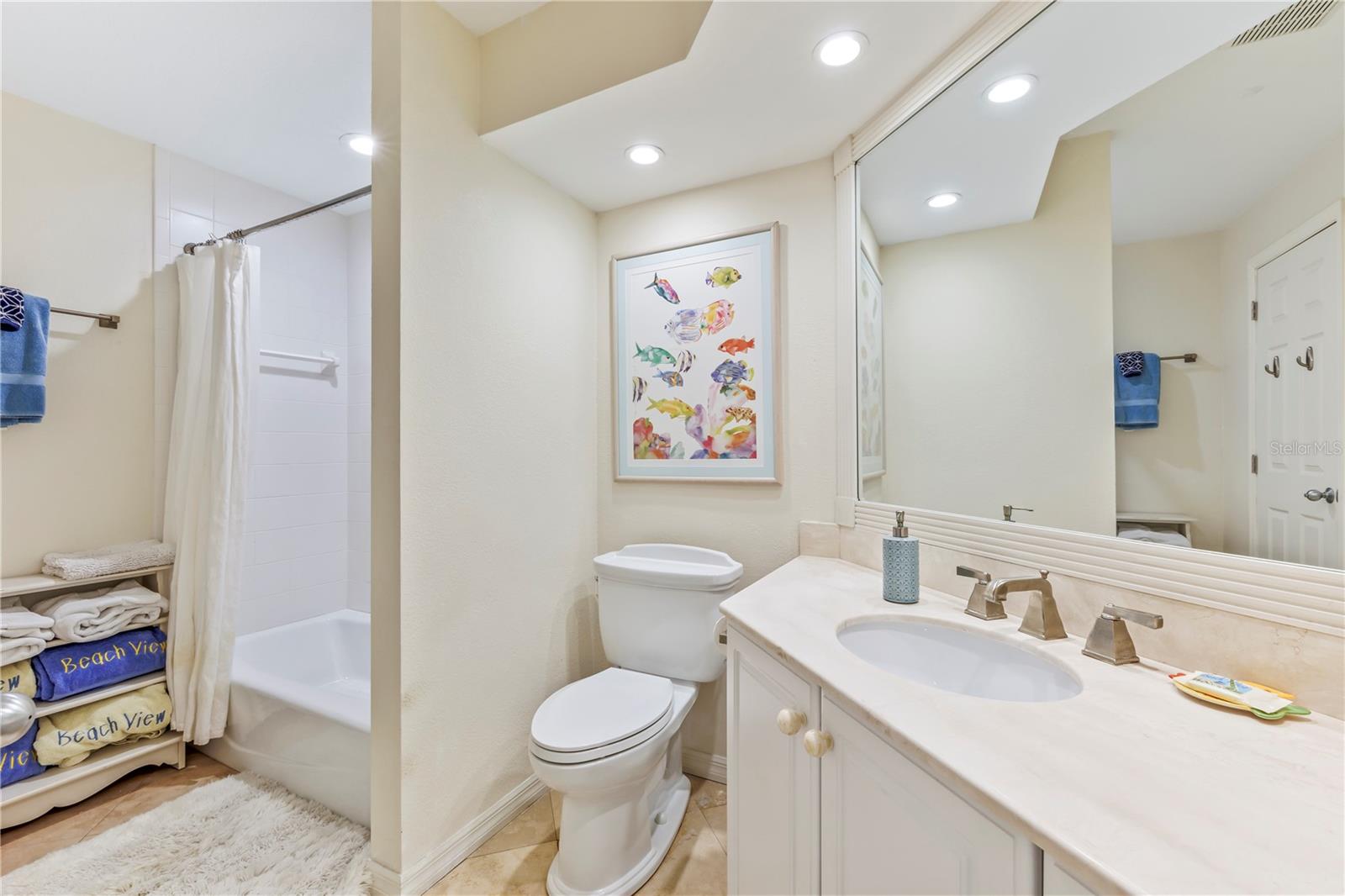 Image 16 of 36 For 776 Beach View Drive