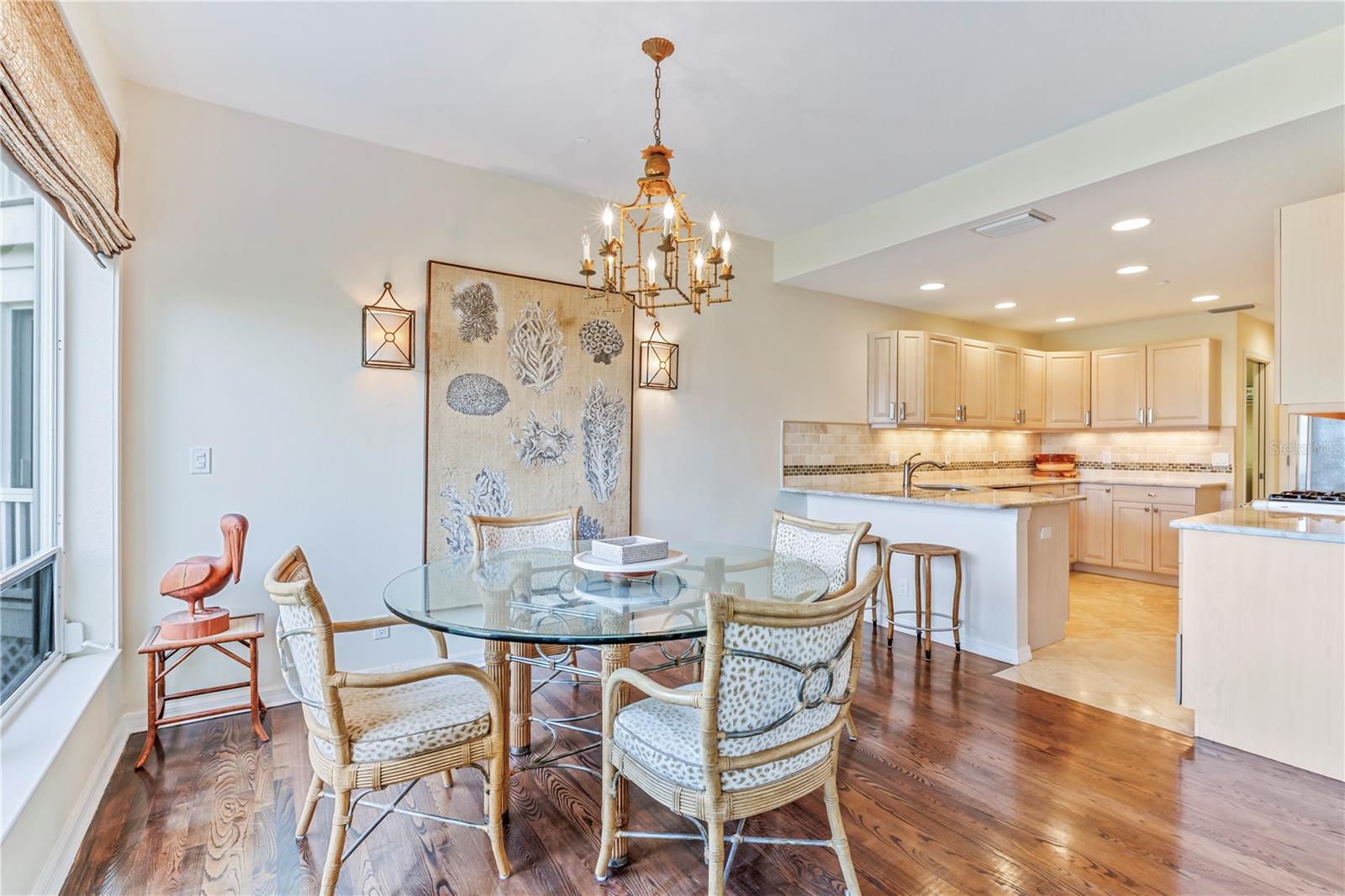 Image 7 of 36 For 776 Beach View Drive