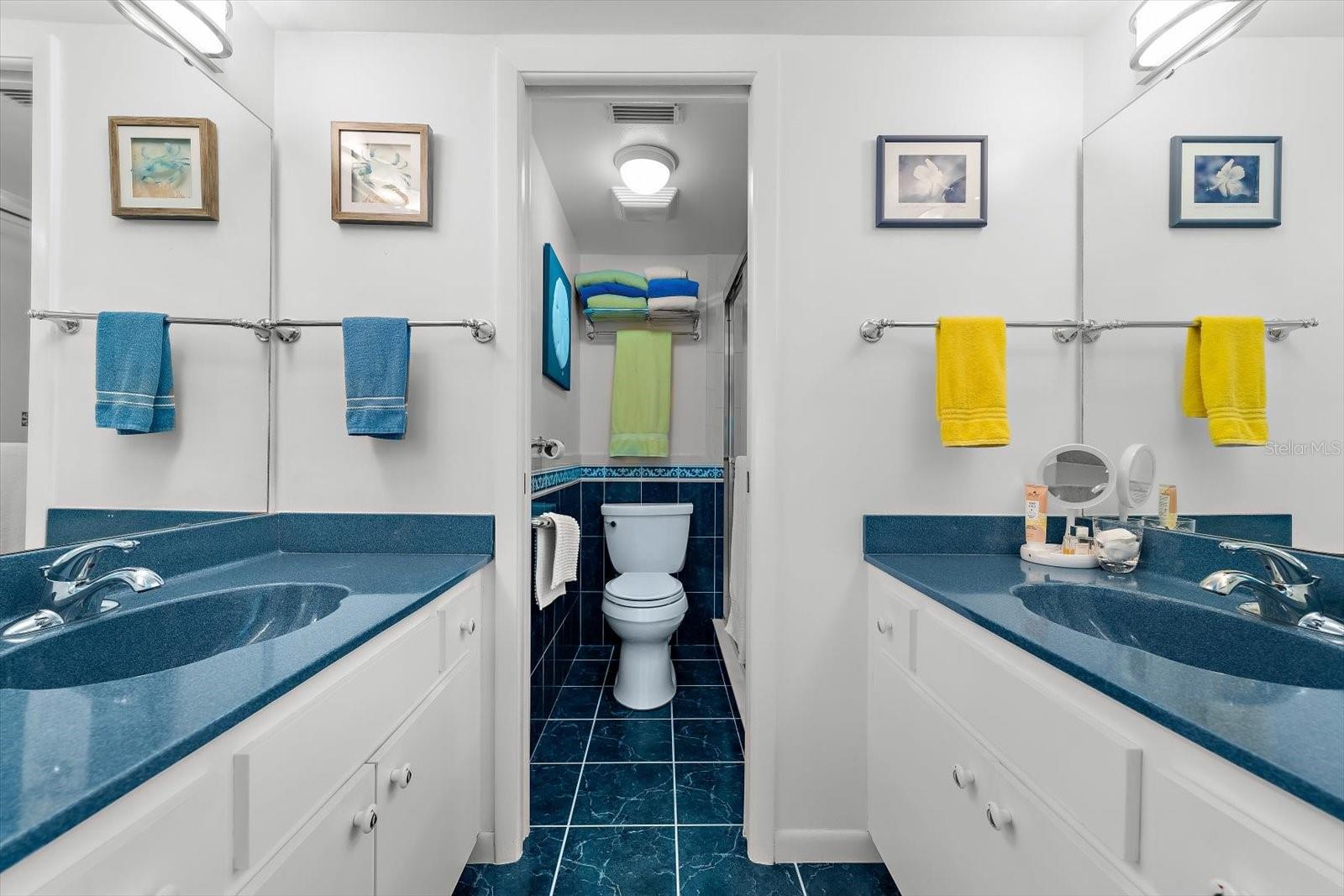 Image 17 of 41 For 1551 Beach Road 207