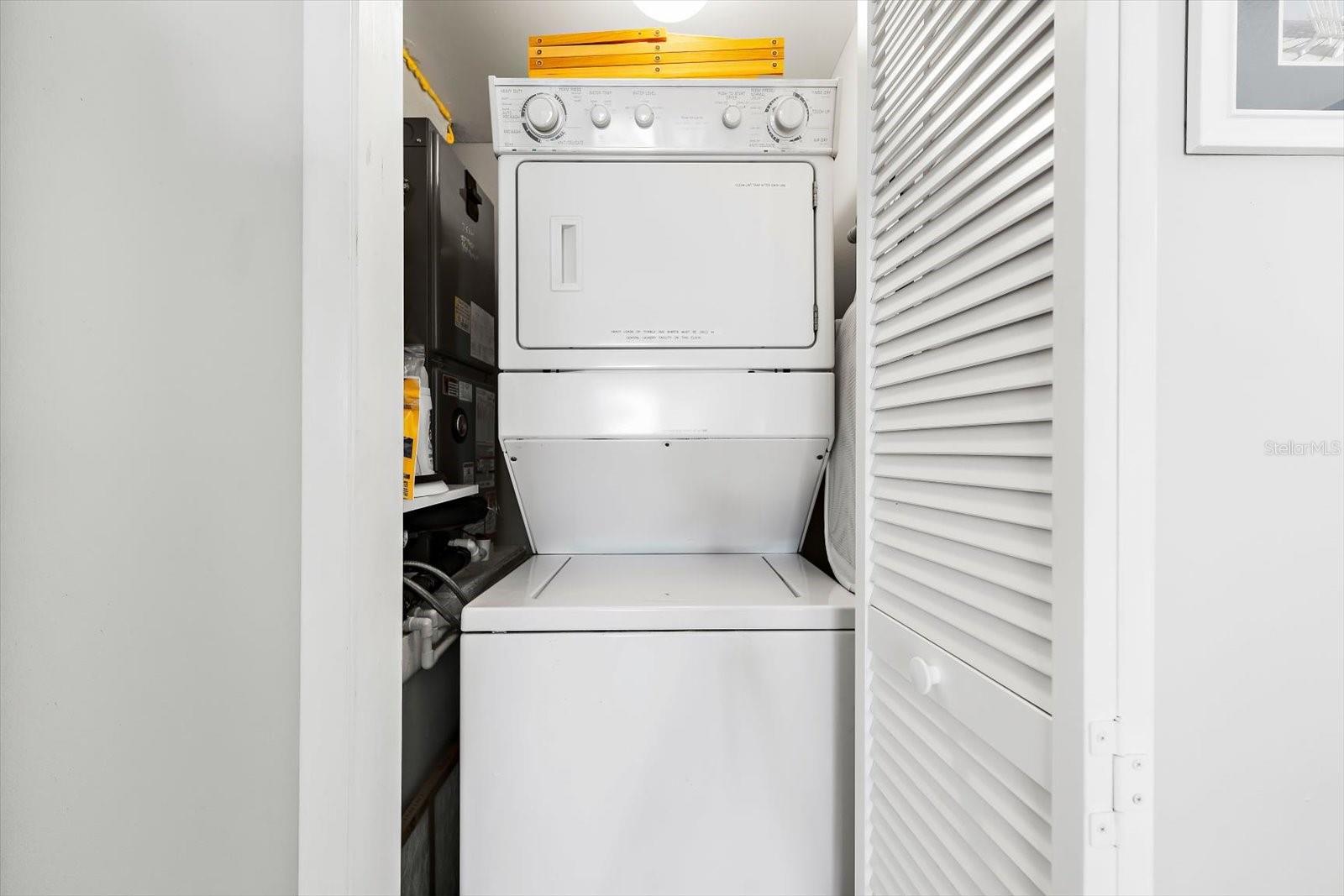 Image 21 of 41 For 1551 Beach Road 207