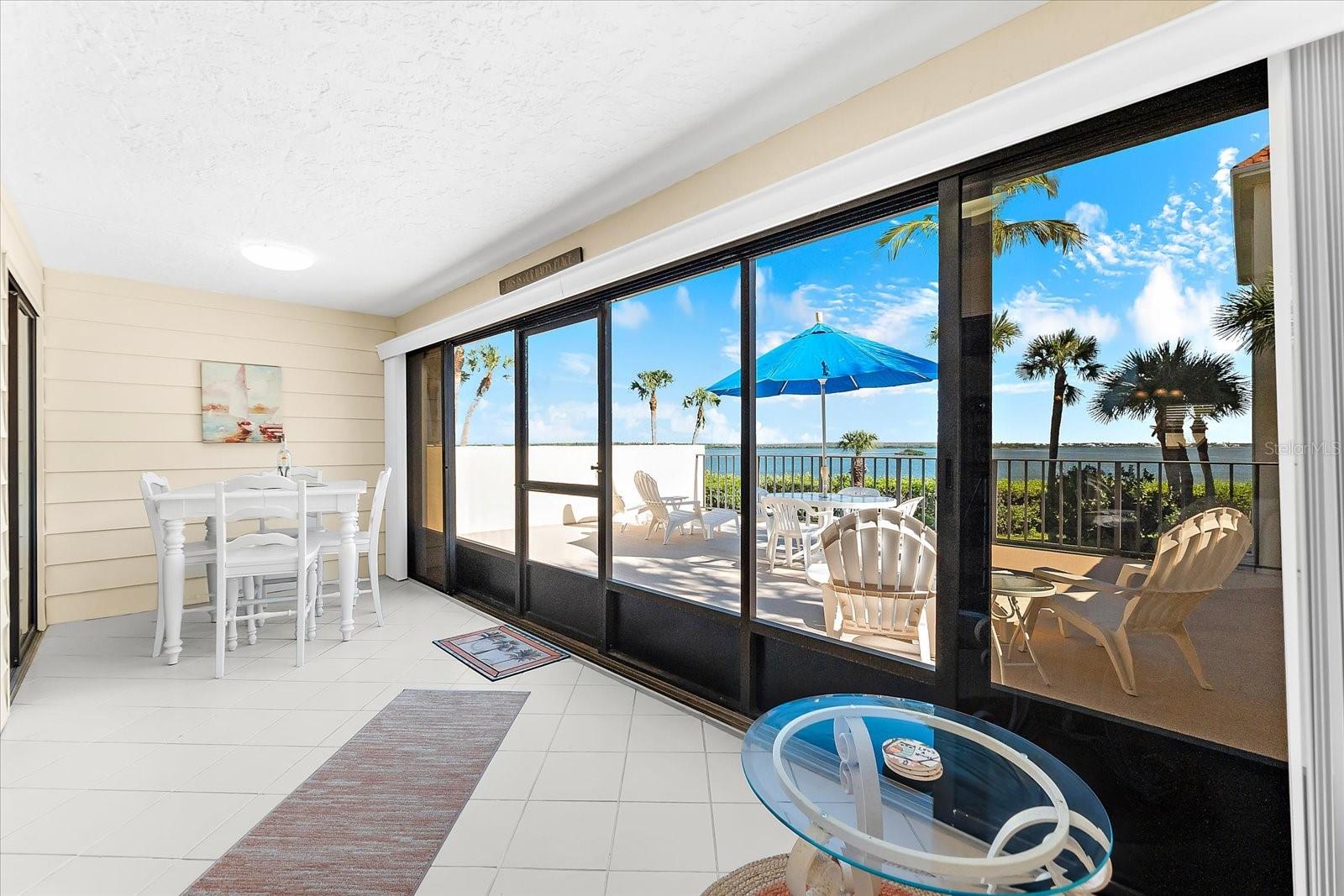 Image 24 of 41 For 1551 Beach Road 207