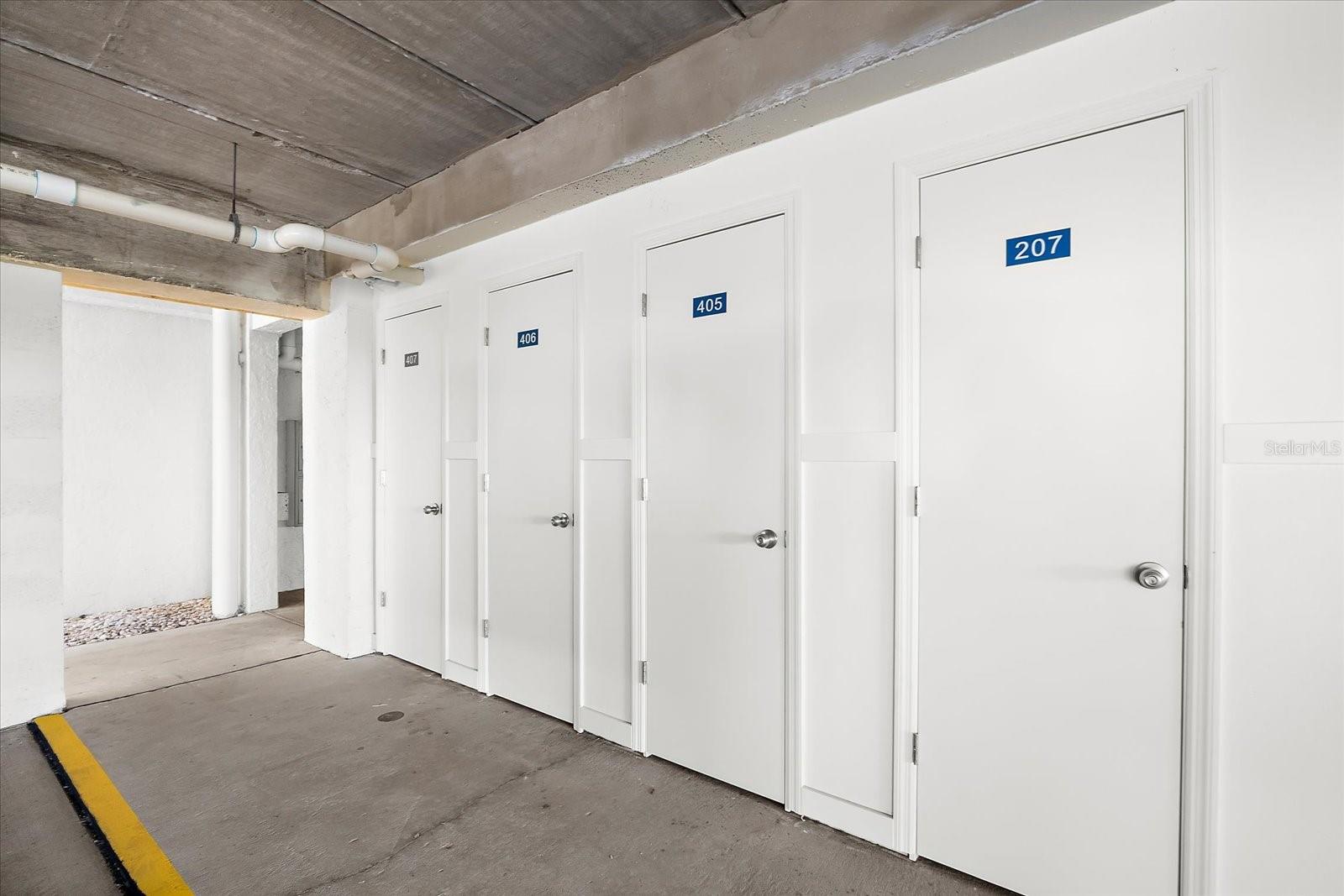 Image 39 of 41 For 1551 Beach Road 207