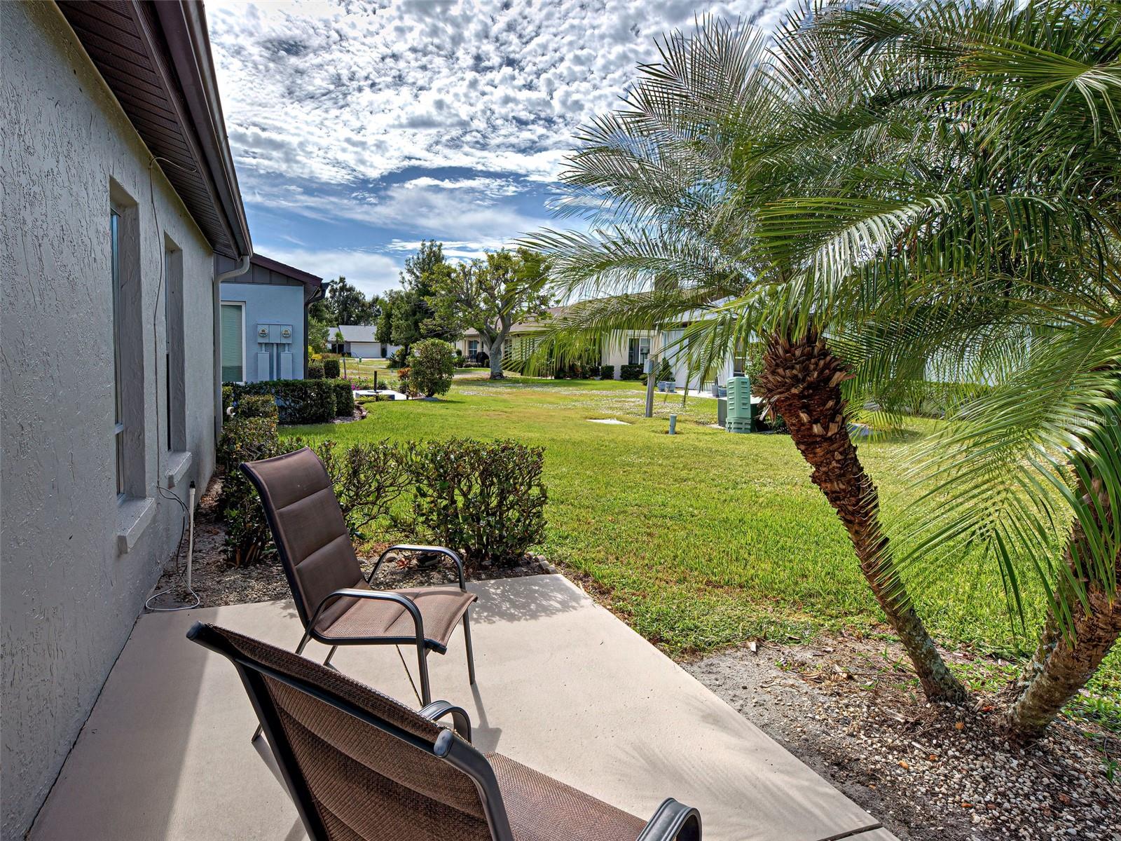 Image 10 of 38 For 611 Chestnut Lane None