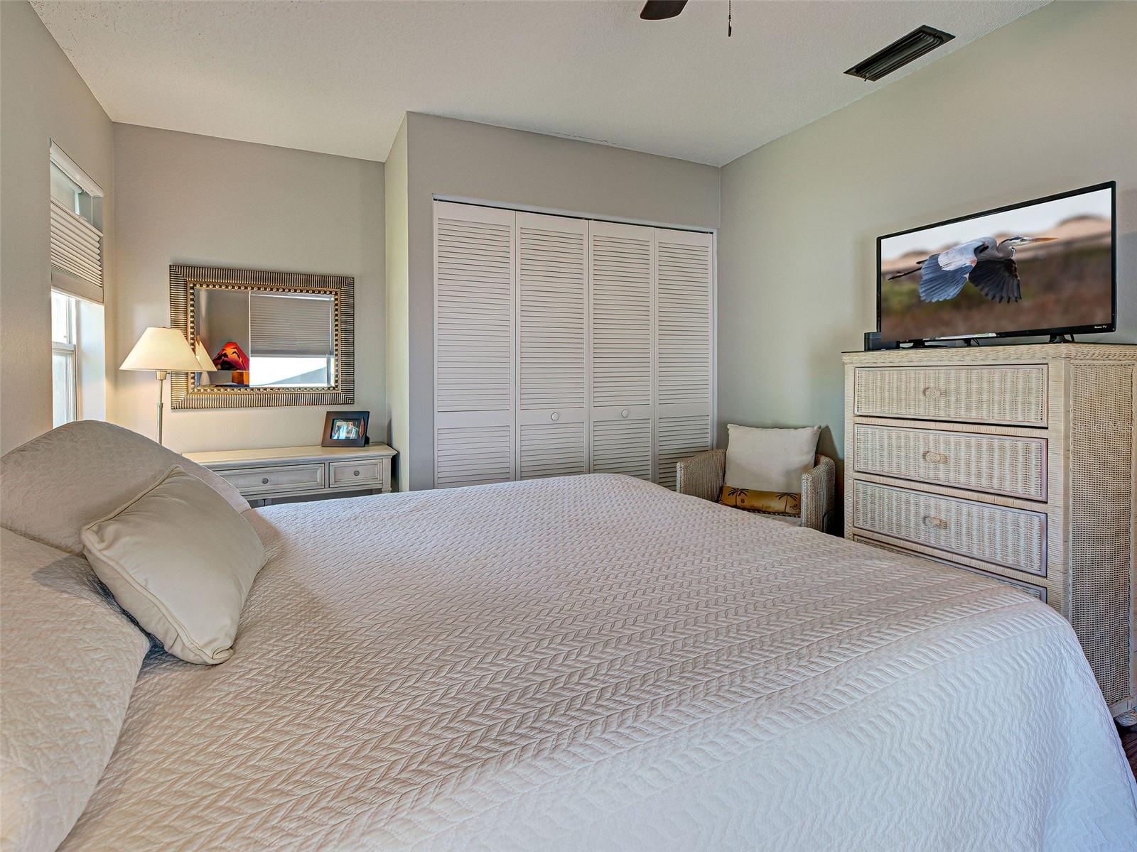 Image 22 of 38 For 611 Chestnut Lane None