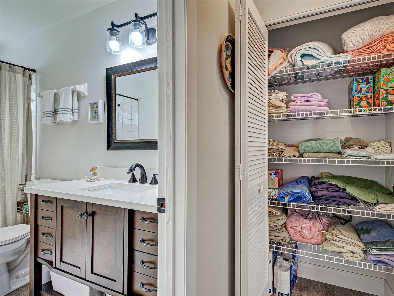 Image 23 of 38 For 611 Chestnut Lane None