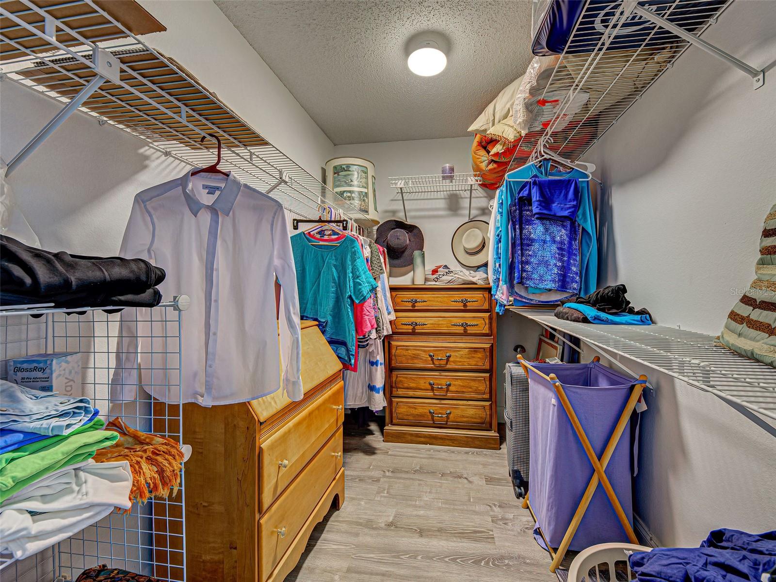 Image 27 of 38 For 611 Chestnut Lane None